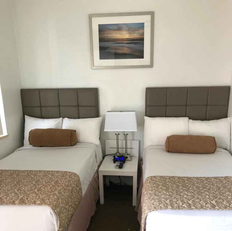 Beach Place Hotel - 4