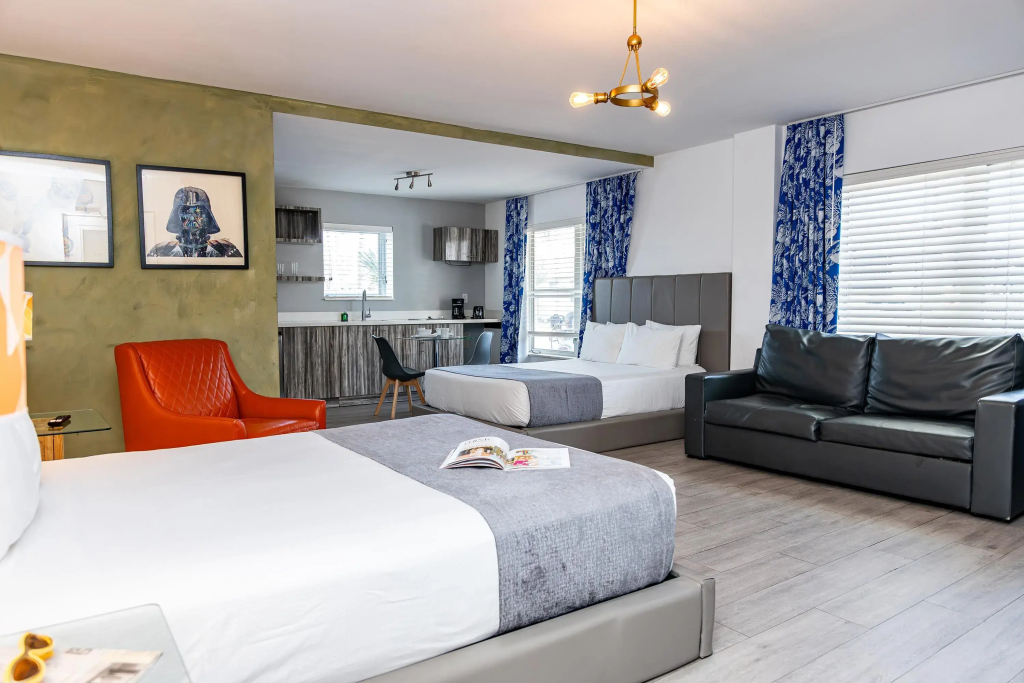 Beachside All Suites Hotel - 4