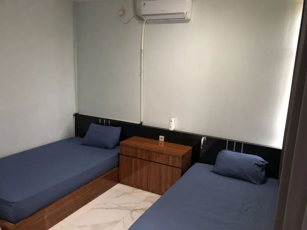 Bening Asri Guesthouse - 4