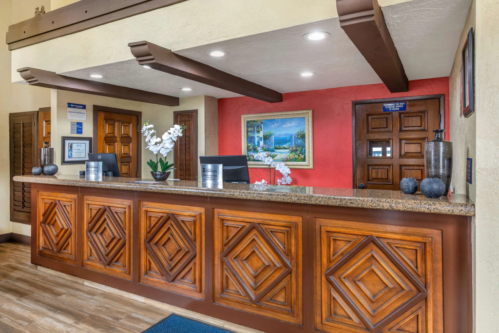 Best Western Americana Inn - 2