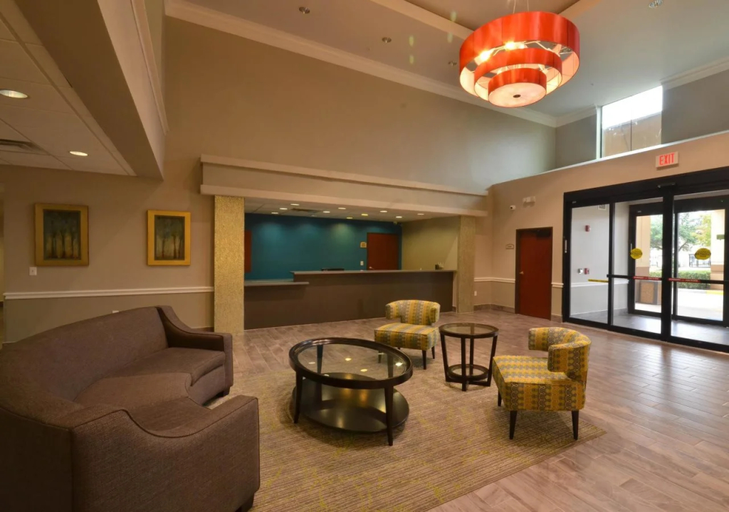 Best Western Galleria Inn & Suites - 2