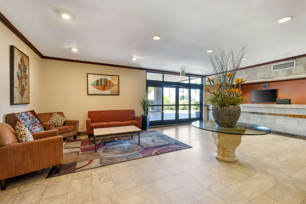 Best Western Los Angeles Worldport Hotel - 2