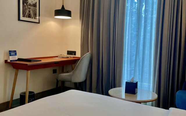 Best Western Maharani Bagh - 5