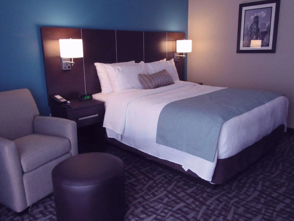 Best Western Plus Hotel Montreal - 3