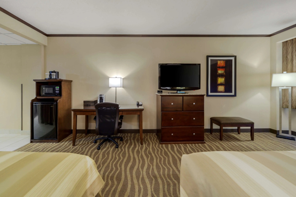 Best Western Premier Denham Inn & Suites - 3