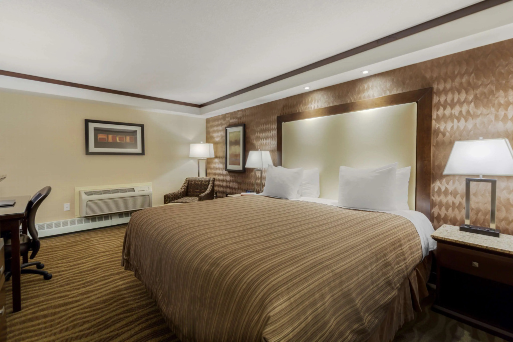 Best Western Premier Denham Inn & Suites - 4