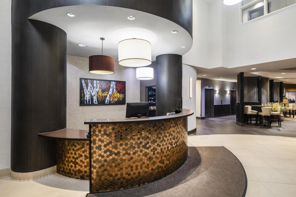 Best Western Premier Freeport Inn Calgary Airport - 2