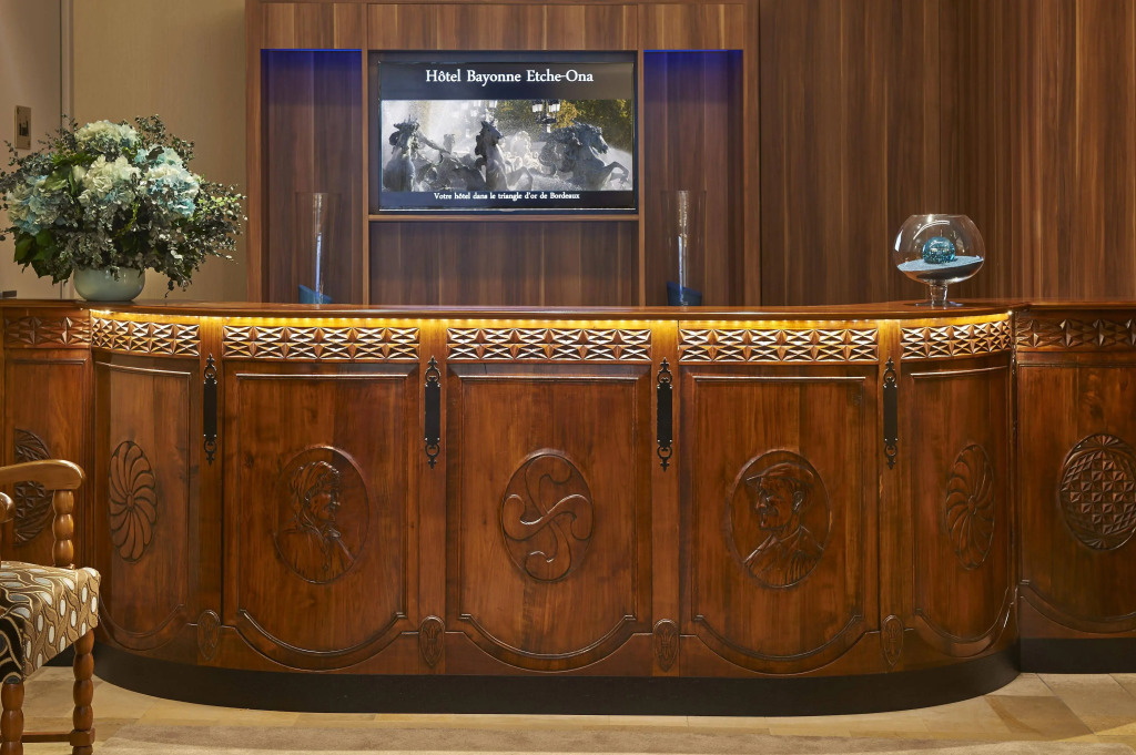 Best Western Premier Hotel Bayonne Etche Ona - Bordeaux - 2