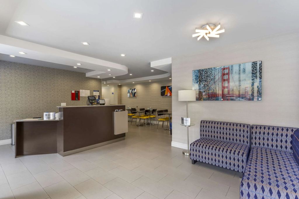 Best Western Red Coach Inn - 2