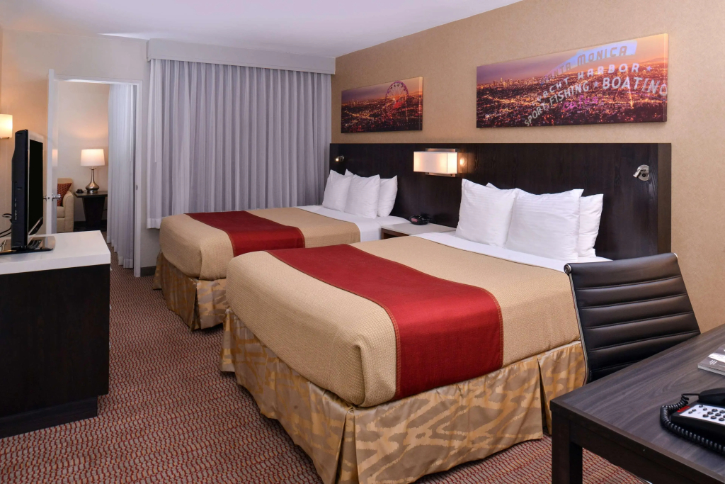Best Western Royal Palace Inn & Suites - 5