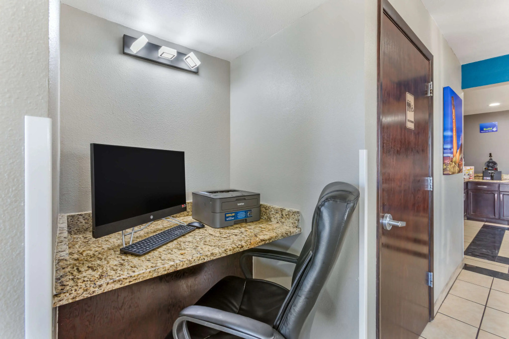 Best Western Sunland Park Inn - 4