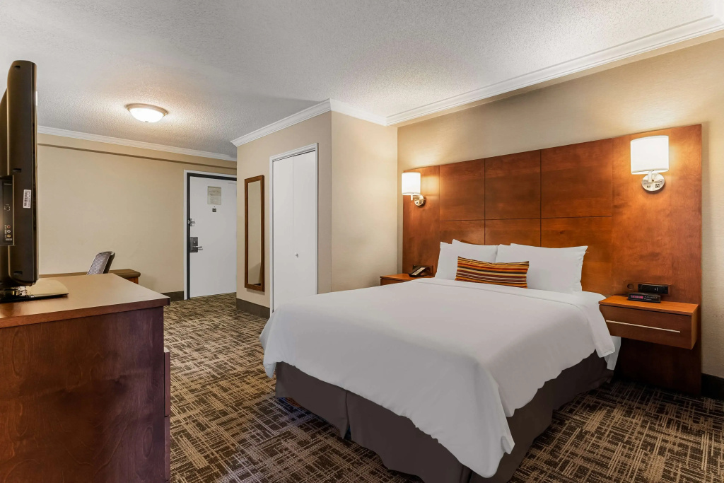Best Western Ville-Marie Montreal Hotel & Suites - 3