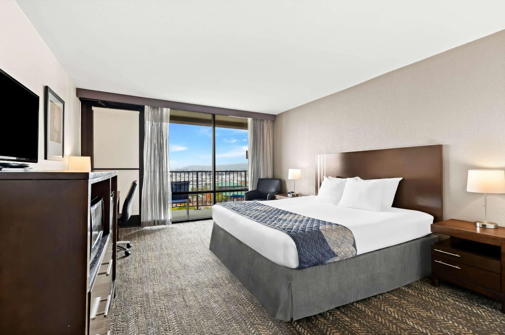 Best Western Yacht Harbor Hotel - 4