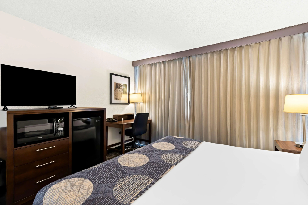 Best Western Yacht Harbor Hotel - 5