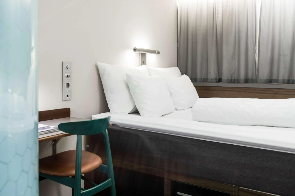Best Western and hotel - 4