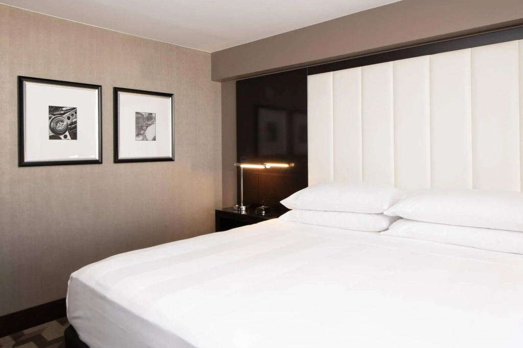 Beverly Hills Marriott - 3