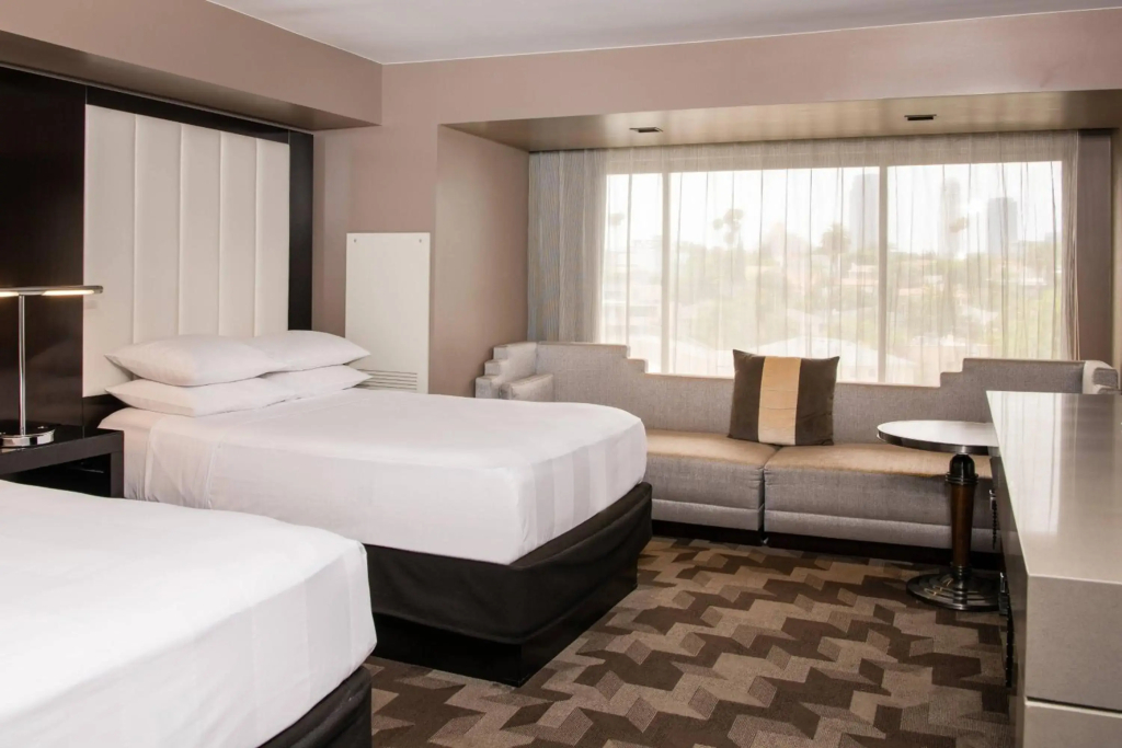 Beverly Hills Marriott - 4