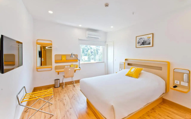 Bloomrooms @ City Centre - 3