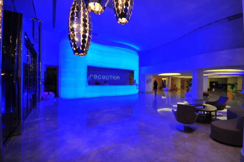Blue Bay Platinum Hotel - 3