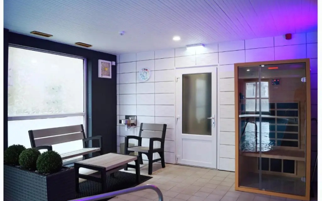 Bluewaters Hotel - 4