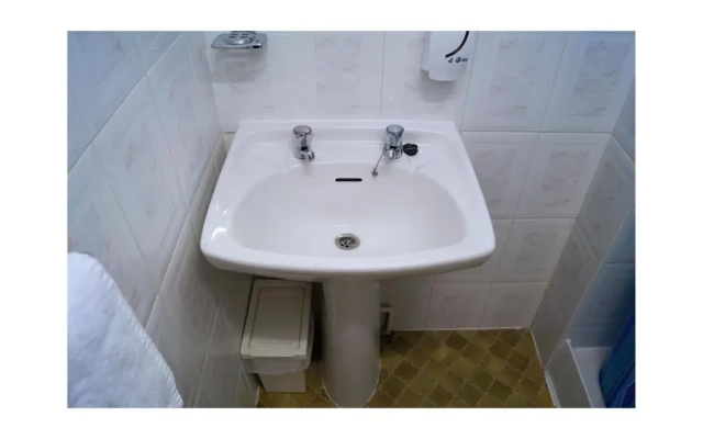 Bluewaters Hotel - 5