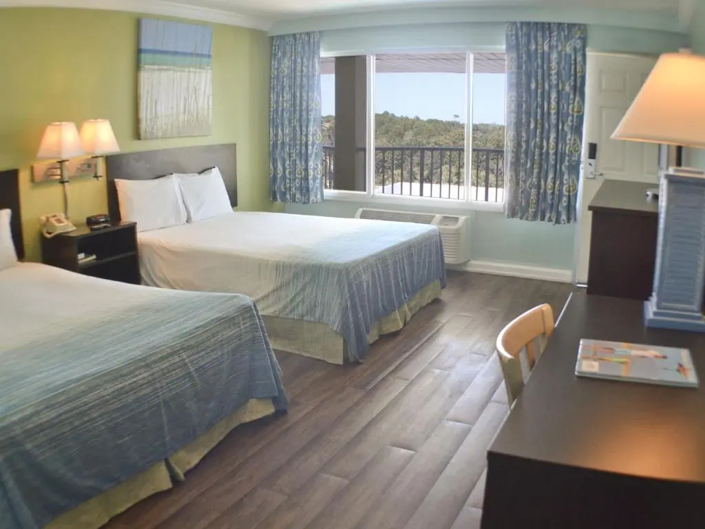 Boardwalk Beach Hotel - 3