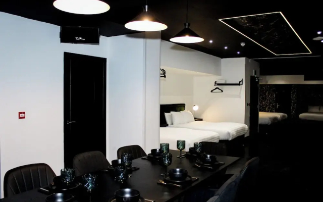 Boutique 56 - 2