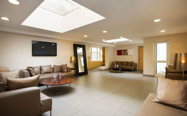 Britannia Study Hotel - 4