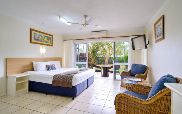 Cairns Queenslander Hotel & Apartments - 2