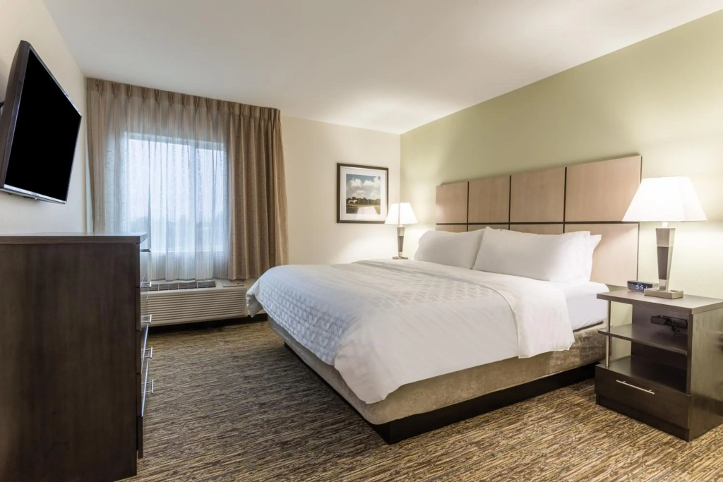 Candlewood Suites Davenport by IHG - 4