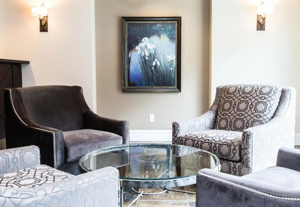 Canterra Suites Hotel - 3