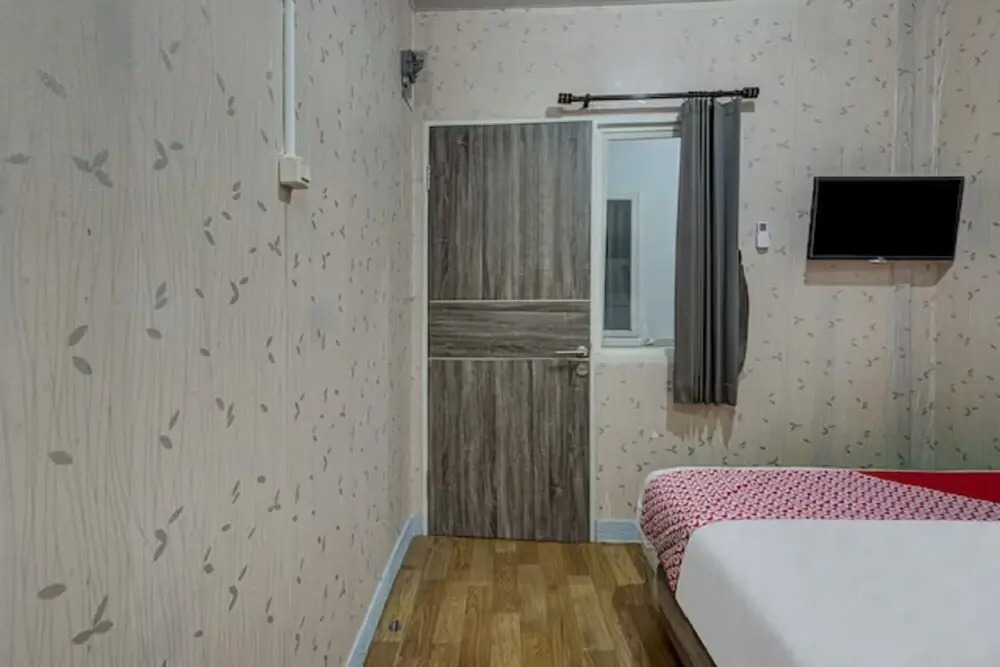 Capital O 3198 Sukomanunggal Inn - 4