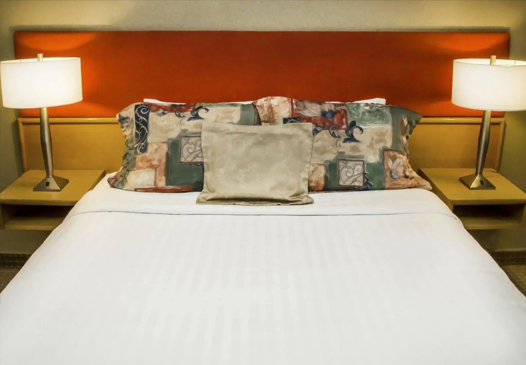 Cartier Place Suite Hotel - 5