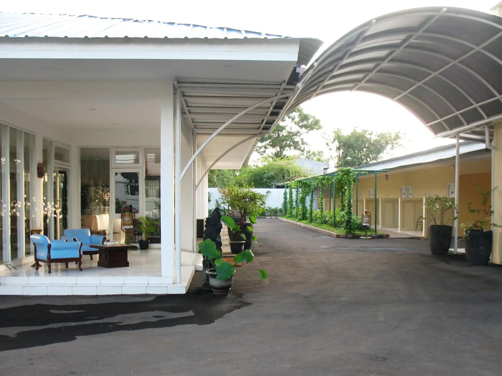Cengkareng Transit Hotel - 4