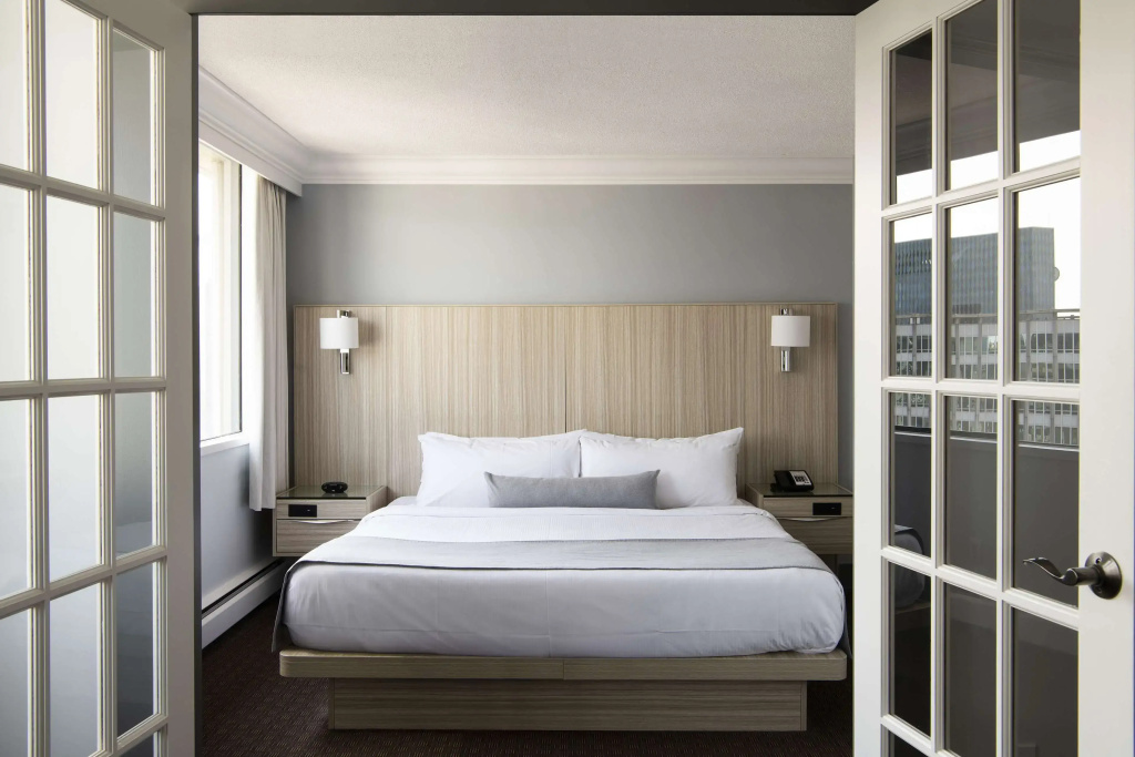 Century Plaza Hotel - 4