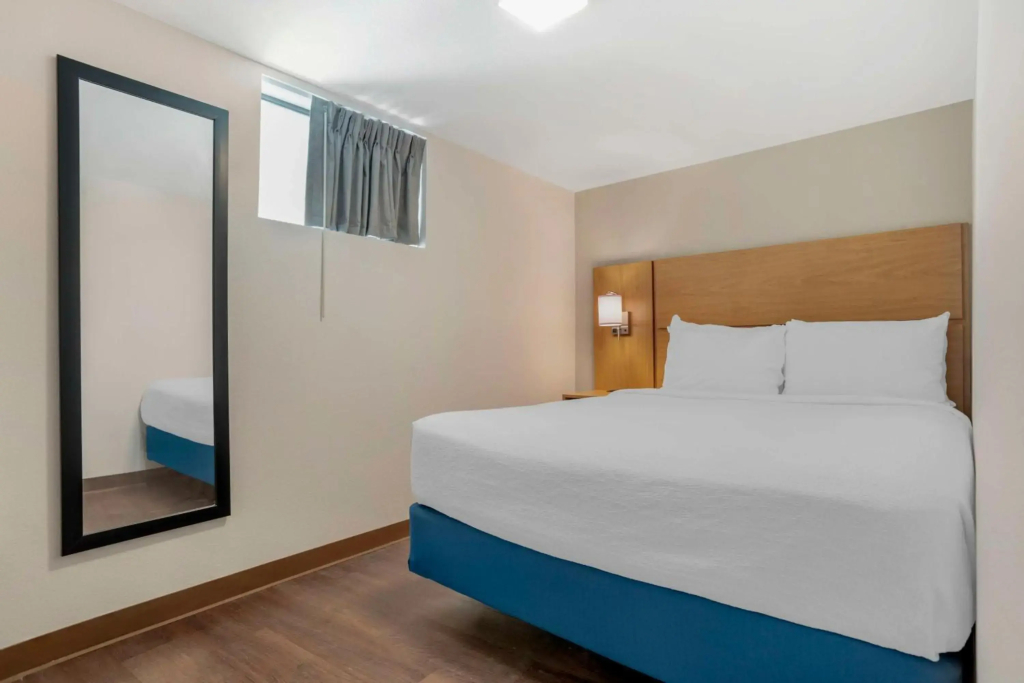 Chateau Beachfront Hotel, A By The Sea Resort - 3