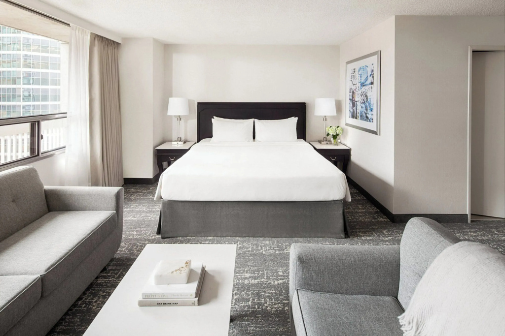 Chelsea Hotel, Toronto - 3
