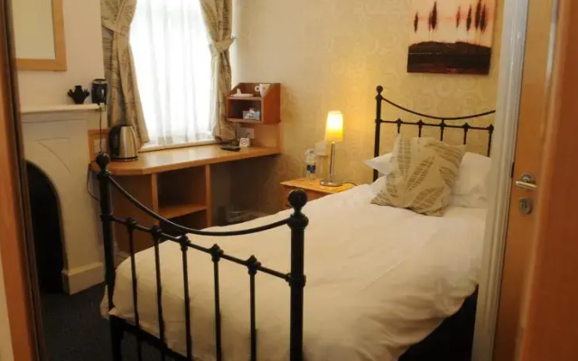 Childwall Abbey, by Marstons Inns - 4