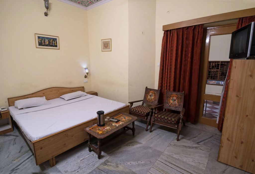 Chitra Katha - A Story Per Stay - 2