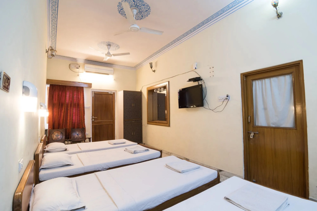 Chitra Katha - A Story Per Stay - 5