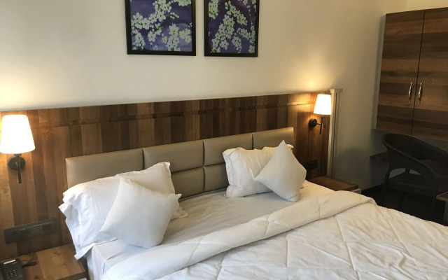 City Point Executive - 3