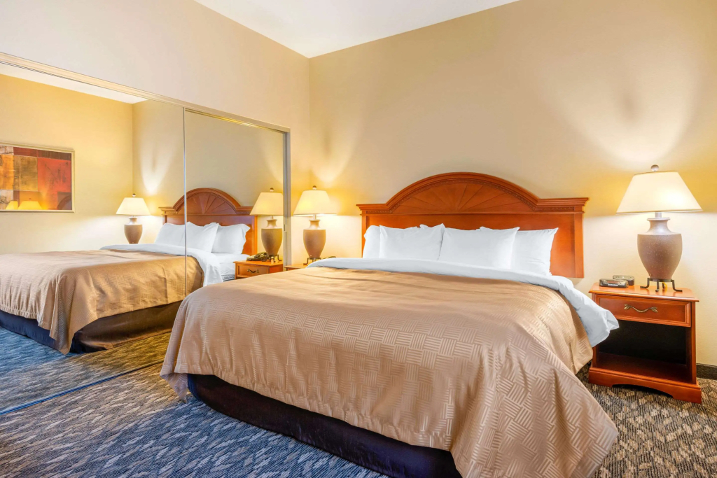 Clarion Inn Ormond Beach at Destination Daytona - 4