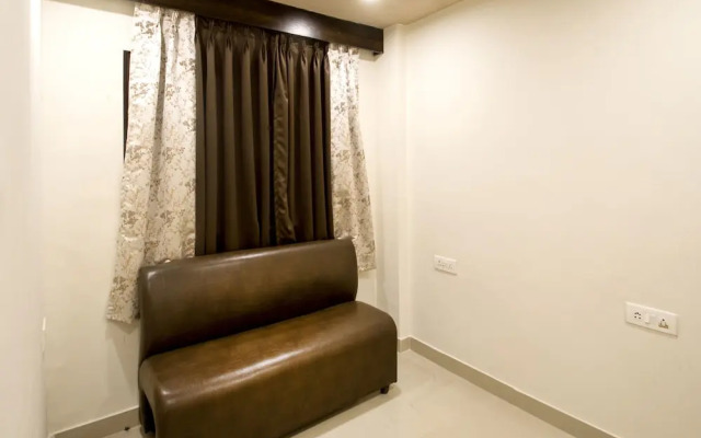 Collection O 7601 Hotel Park Heights Banjara Hills - 3