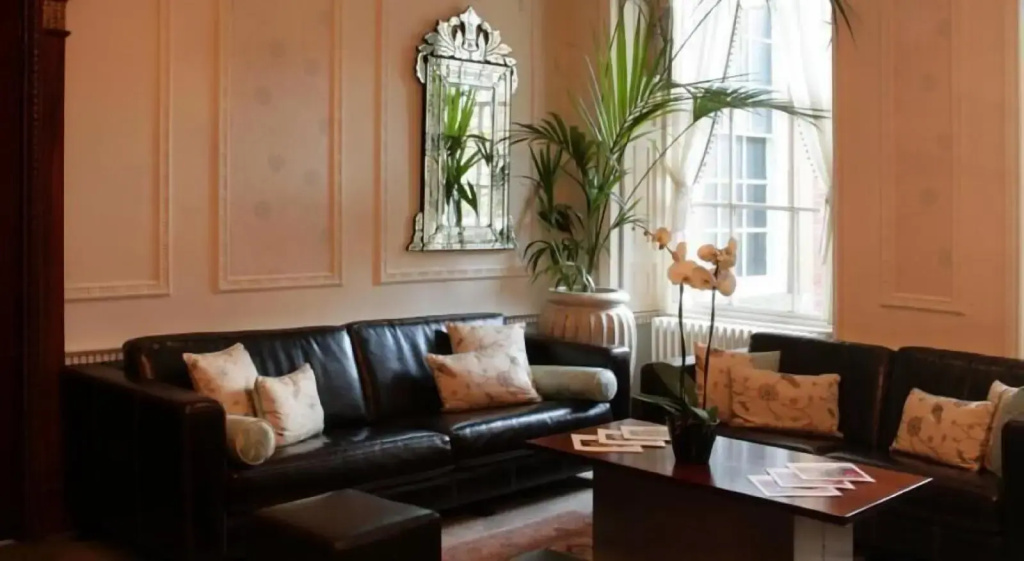 Colwick Hall Hotel - 2