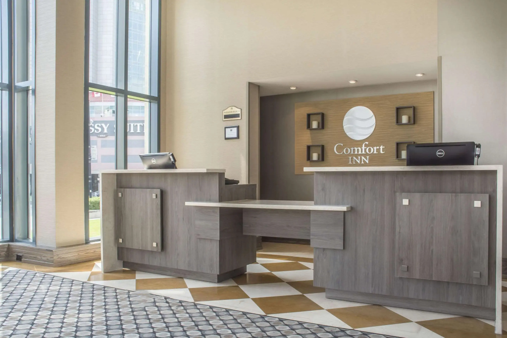 Comfort Inn Fallsview - 2