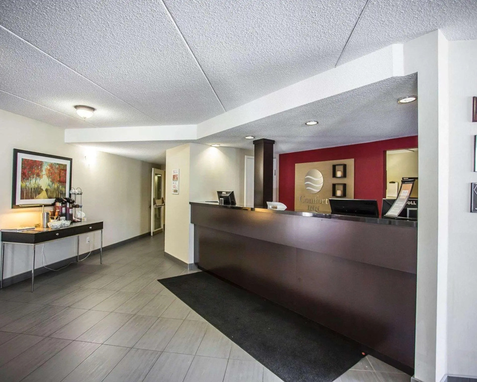 Comfort Inn Ottawa West Kanata - 2