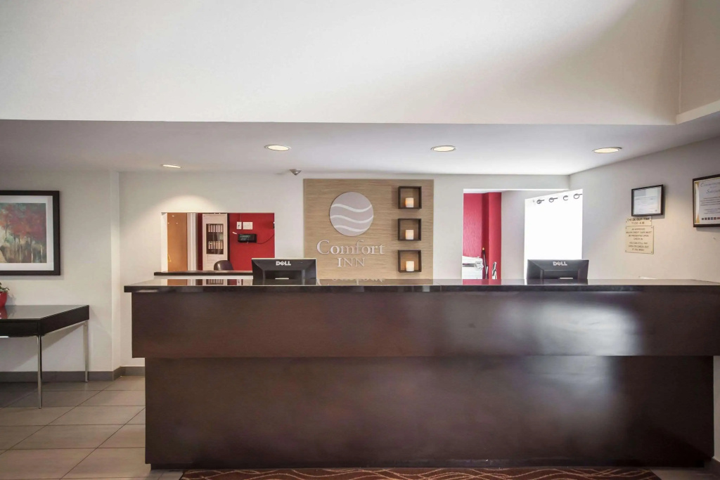 Comfort Inn West Edmonton - 2