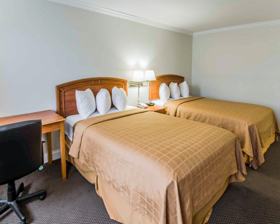 Comfort Suites Panama City Beach - 3