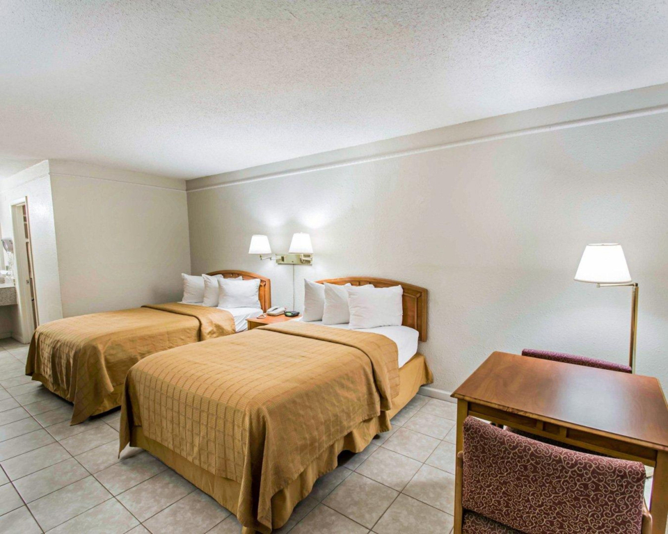 Comfort Suites Panama City Beach - 5