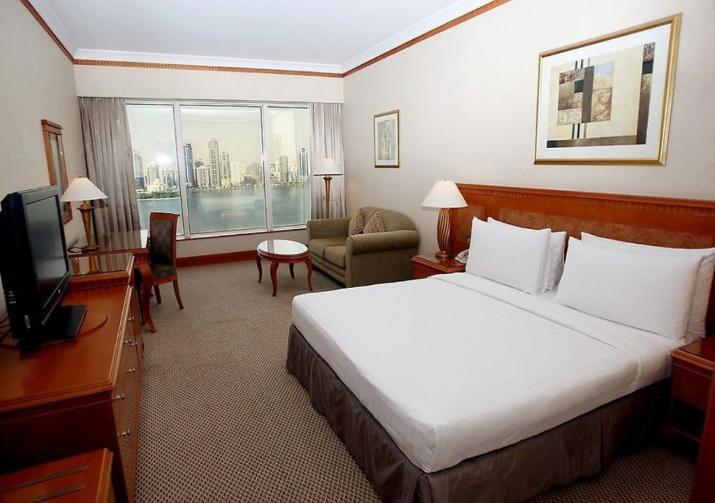 Corniche Hotel Sharjah - 5